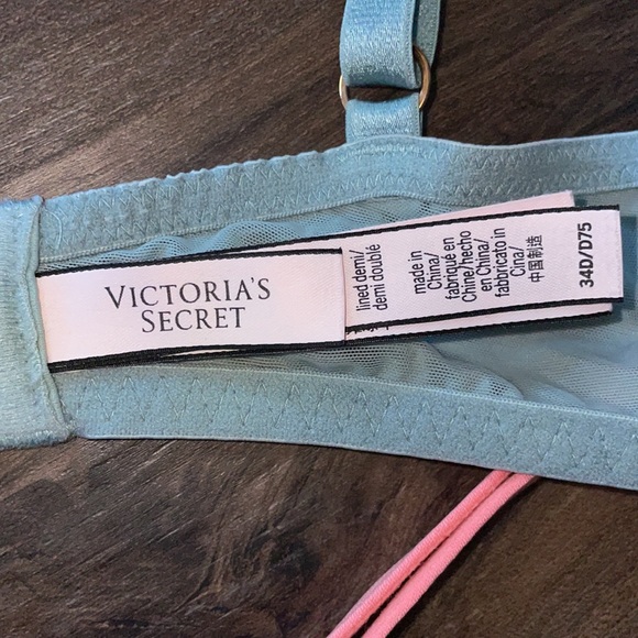 bundle of 6! VS Lace and Mesh Bra Collection - Black, Pink, Mint, Coral - Picture 4 of 4